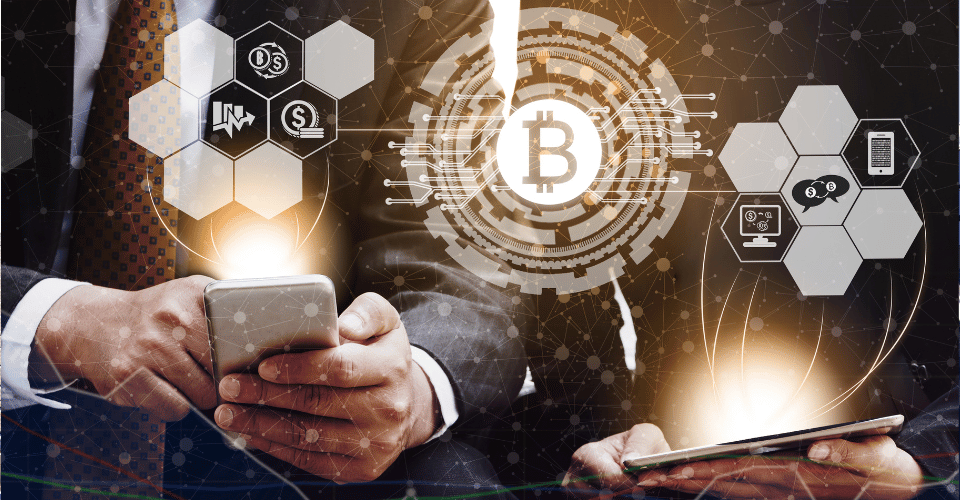 Obrazek przedstawiający opodatkowywanie kryptowalut przez biznesmana
